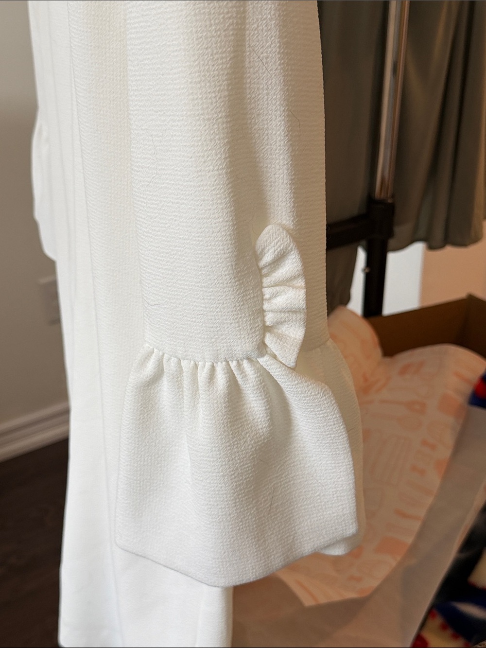 Club Monaco White Mini Shift Dress with Bell Sleeves - Picture 2 of 2